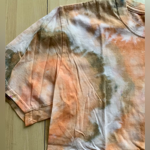 ICE DYE TSHIRT - Picture 2 of 6